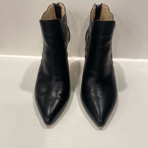Gently worn like new Adrienne Vittadini black leather boot.
